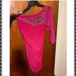 FINAL SUMMER SALE ❤️WORN ONCE BEAUTIFUL BEADED  STRETCHY ONE SLEEVE DRESS ❤️